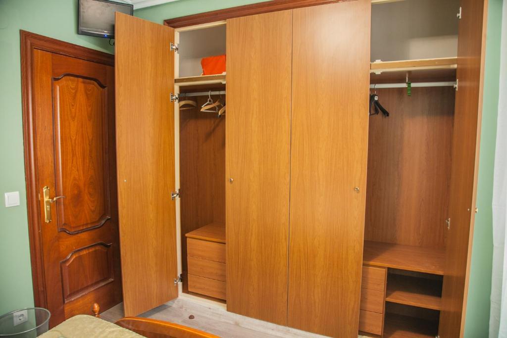 Pension Parque Del Ebro (Adults Only) Logroño Zimmer foto